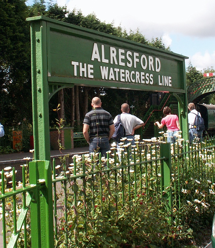 64 Watercress Line.JPG - KONICA MINOLTA DIGITAL CAMERA